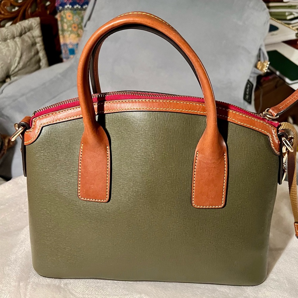 DOONEY AND BOURKE - Picture 2 of 8